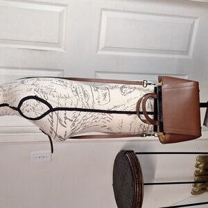 Alberta Di Canio Leather Crossbody Handbag